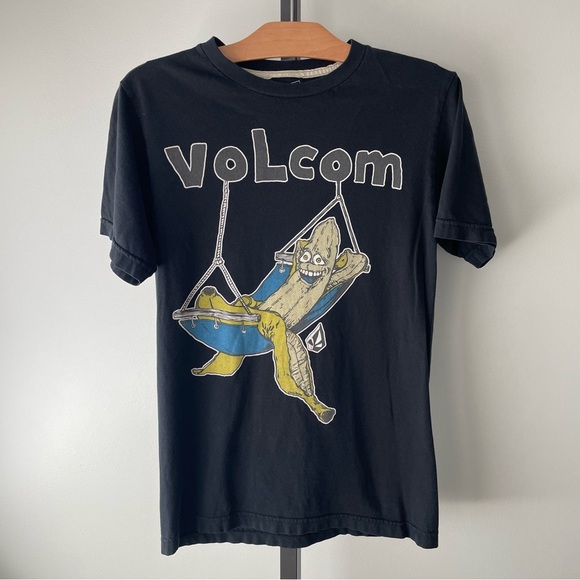 Vintage Volcom Graphic Banana Hammock Tshirt Tee Mens Small Unisex - Picture 1 of 5